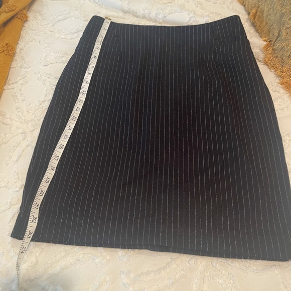 H&M pencil Skirt - SOLD - Picture 2 of 3